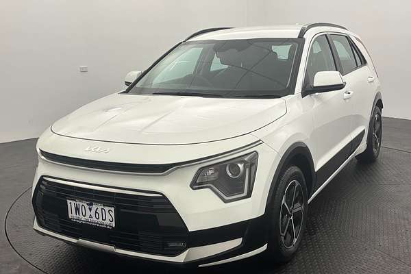 2022 Kia Niro Hybrid S DE