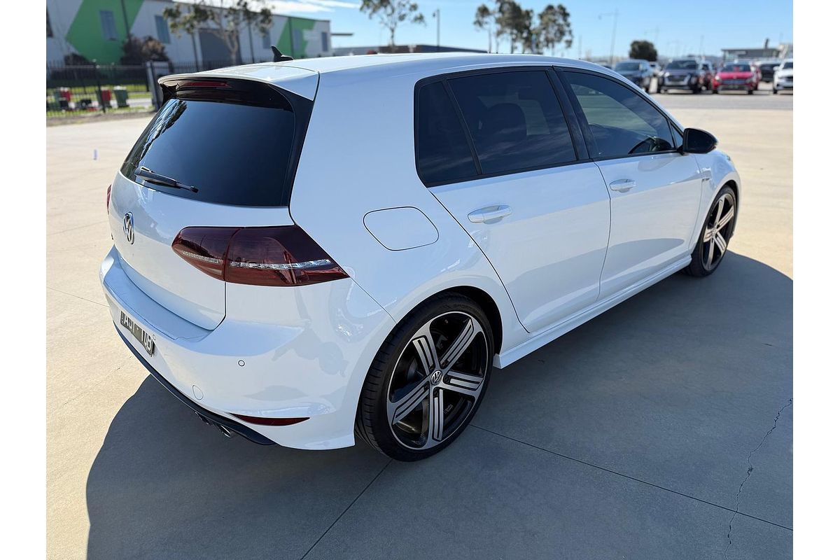 2016 Volkswagen Golf R 7