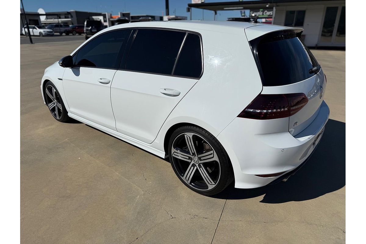 2016 Volkswagen Golf R 7