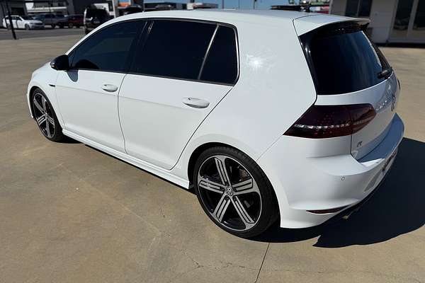 2016 Volkswagen Golf R 7