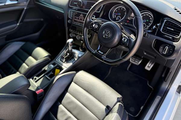 2016 Volkswagen Golf R 7