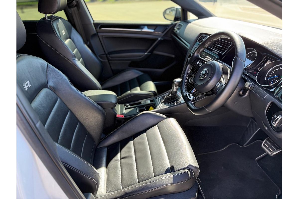 2016 Volkswagen Golf R 7