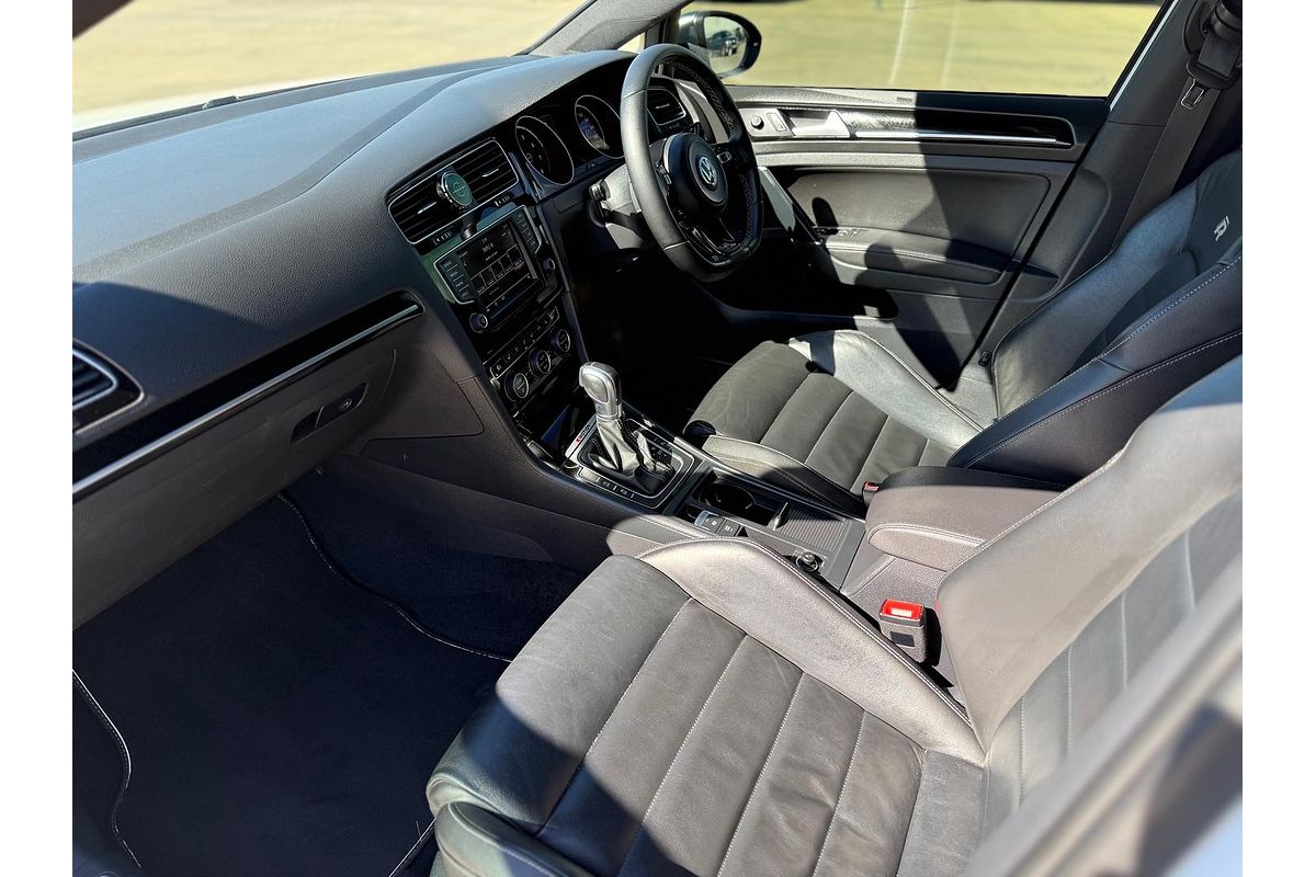 2016 Volkswagen Golf R 7