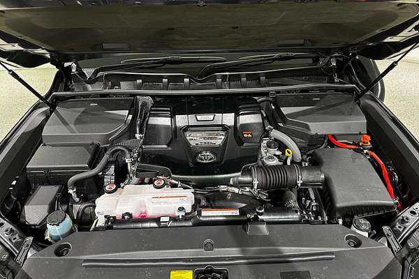 2024 Toyota Landcruiser GXL FJA300R