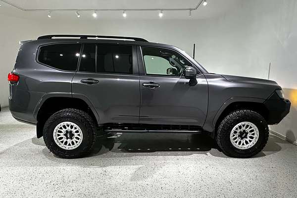 2024 Toyota Landcruiser GXL FJA300R