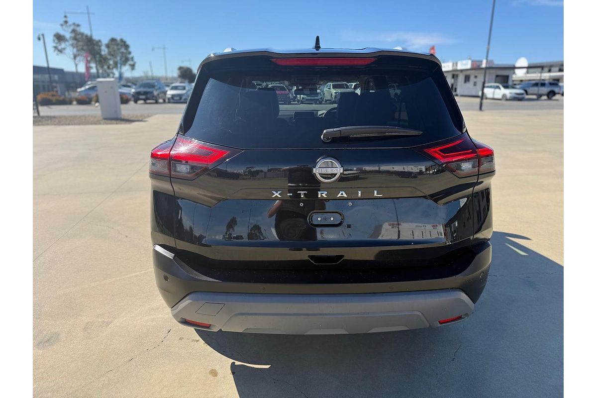 2024 Nissan X-TRAIL ST-L T33