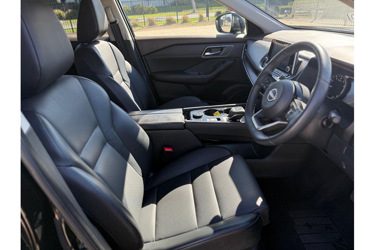 2024 Nissan X-TRAIL ST-L T33