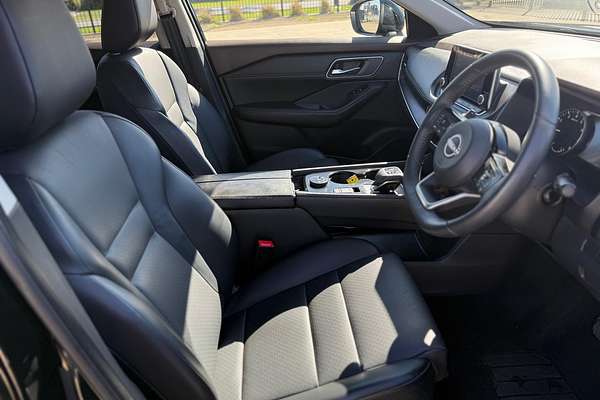 2024 Nissan X-TRAIL ST-L T33
