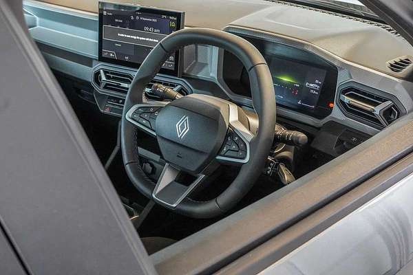 2025 Renault Duster Evolution X1311