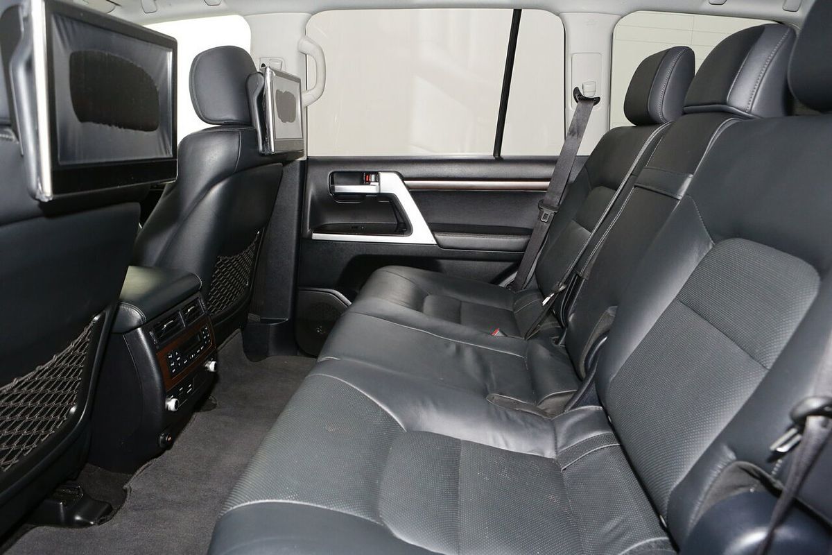 2019 Toyota Landcruiser Sahara VDJ200R