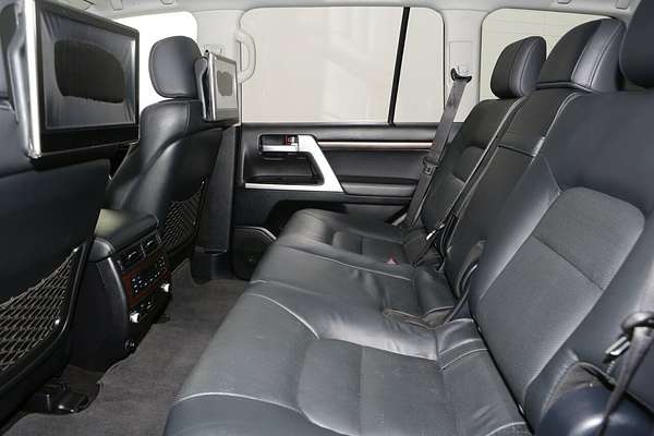 2019 Toyota Landcruiser Sahara VDJ200R