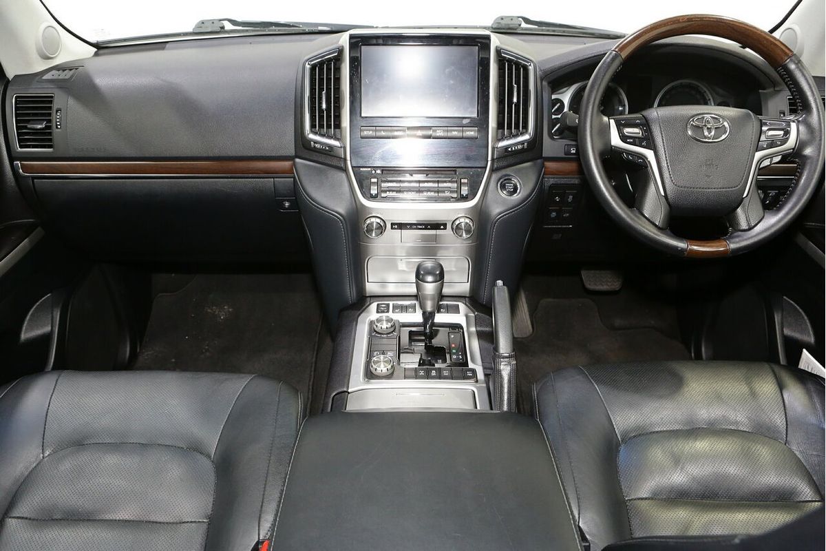 2019 Toyota Landcruiser Sahara VDJ200R