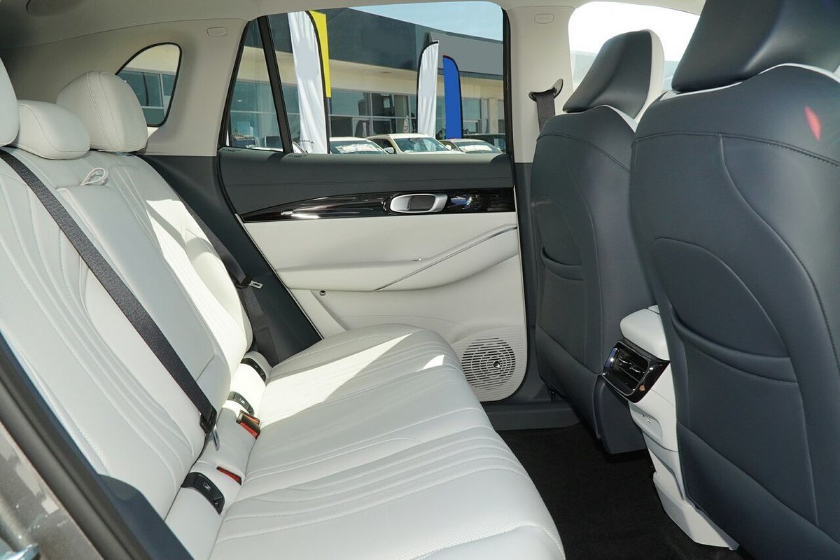 2025 Geely EX5 Inspire E245