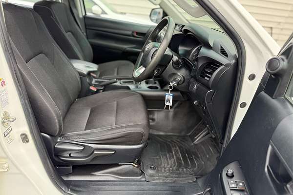 2019 Toyota Hilux SR GUN126R 4X4
