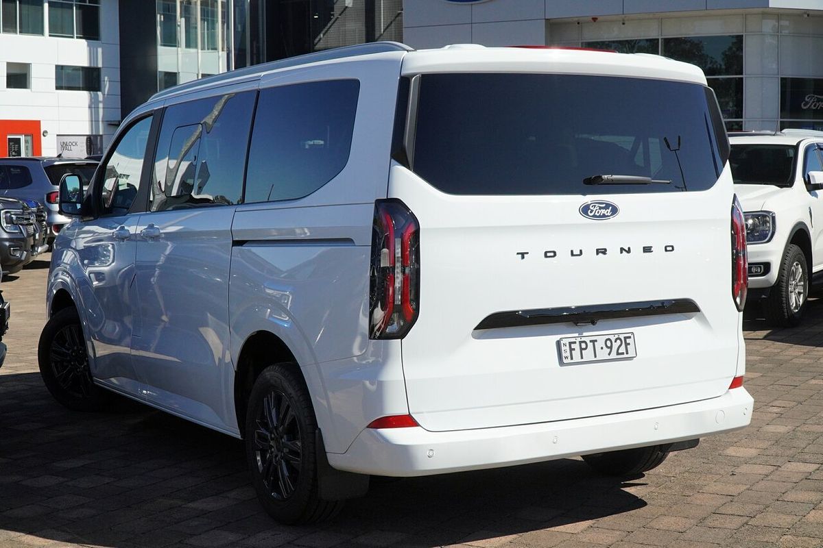 2024 Ford Tourneo Titanium X AV SWB