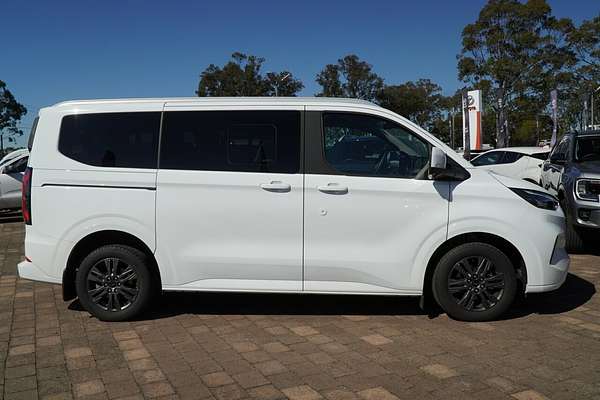 2024 Ford Tourneo Titanium X AV SWB