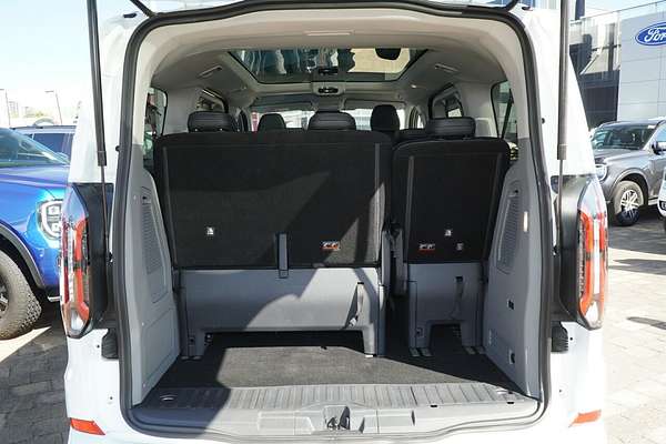 2024 Ford Tourneo Titanium X AV SWB