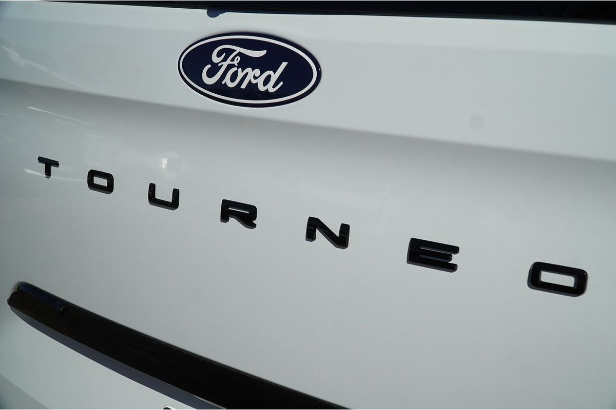 2024 Ford Tourneo Titanium X AV SWB