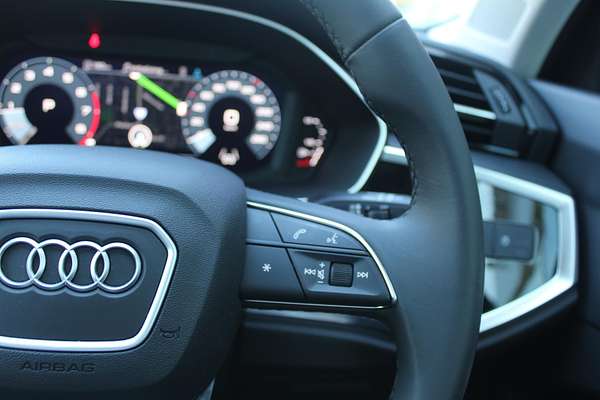 2024 Audi Q3 35 TFSI F3