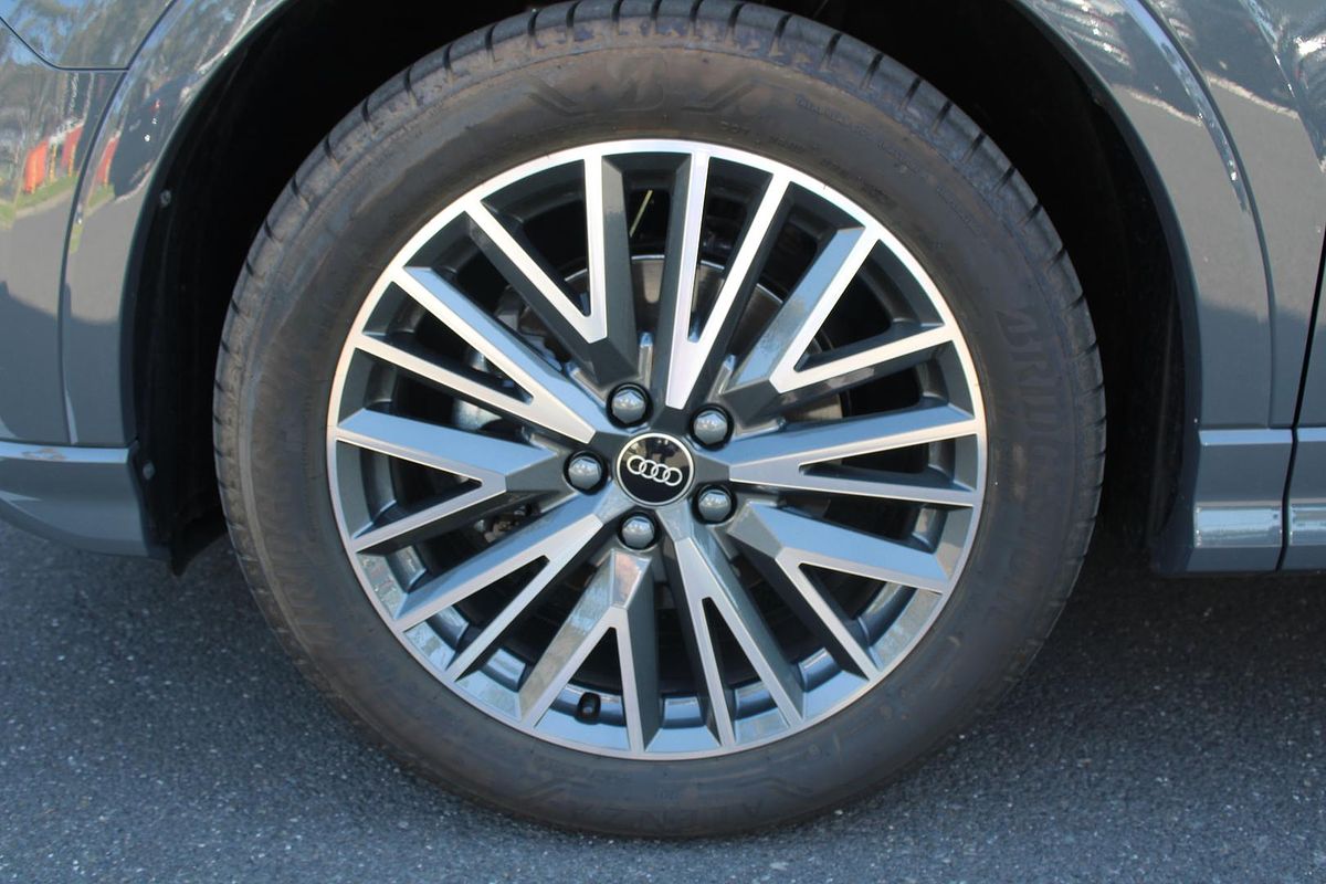 2024 Audi Q3 35 TFSI F3