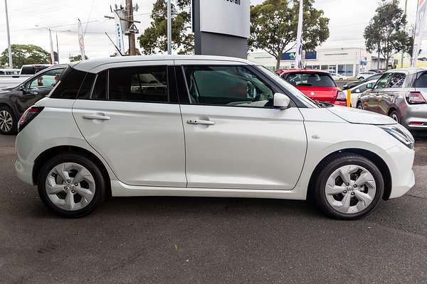2025 Suzuki Swift Hybrid UZ