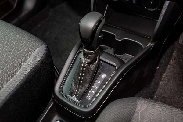 2025 Suzuki Swift Hybrid UZ