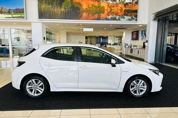 2021 Toyota Corolla Ascent Sport Hybrid ZWE211R