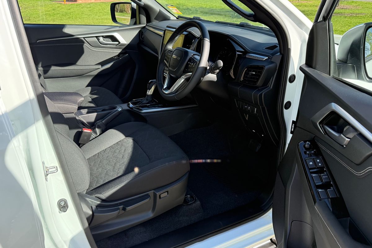2025 Isuzu D-MAX LS-U 4X4