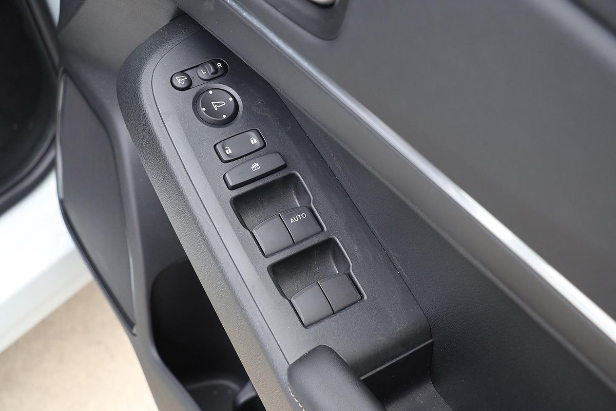 2024 Honda HR-V e:HEV X