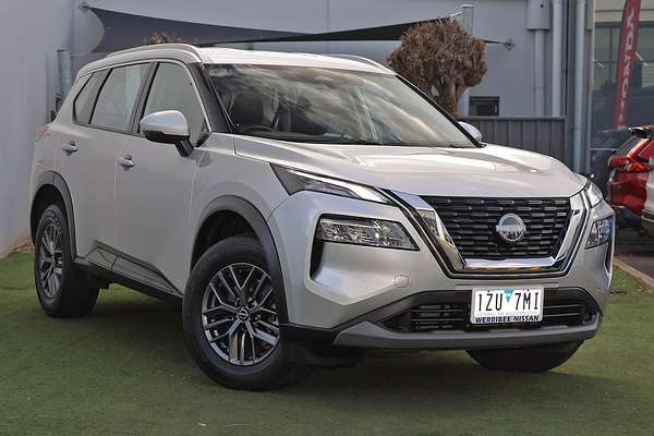 2024 Nissan X-TRAIL ST T33