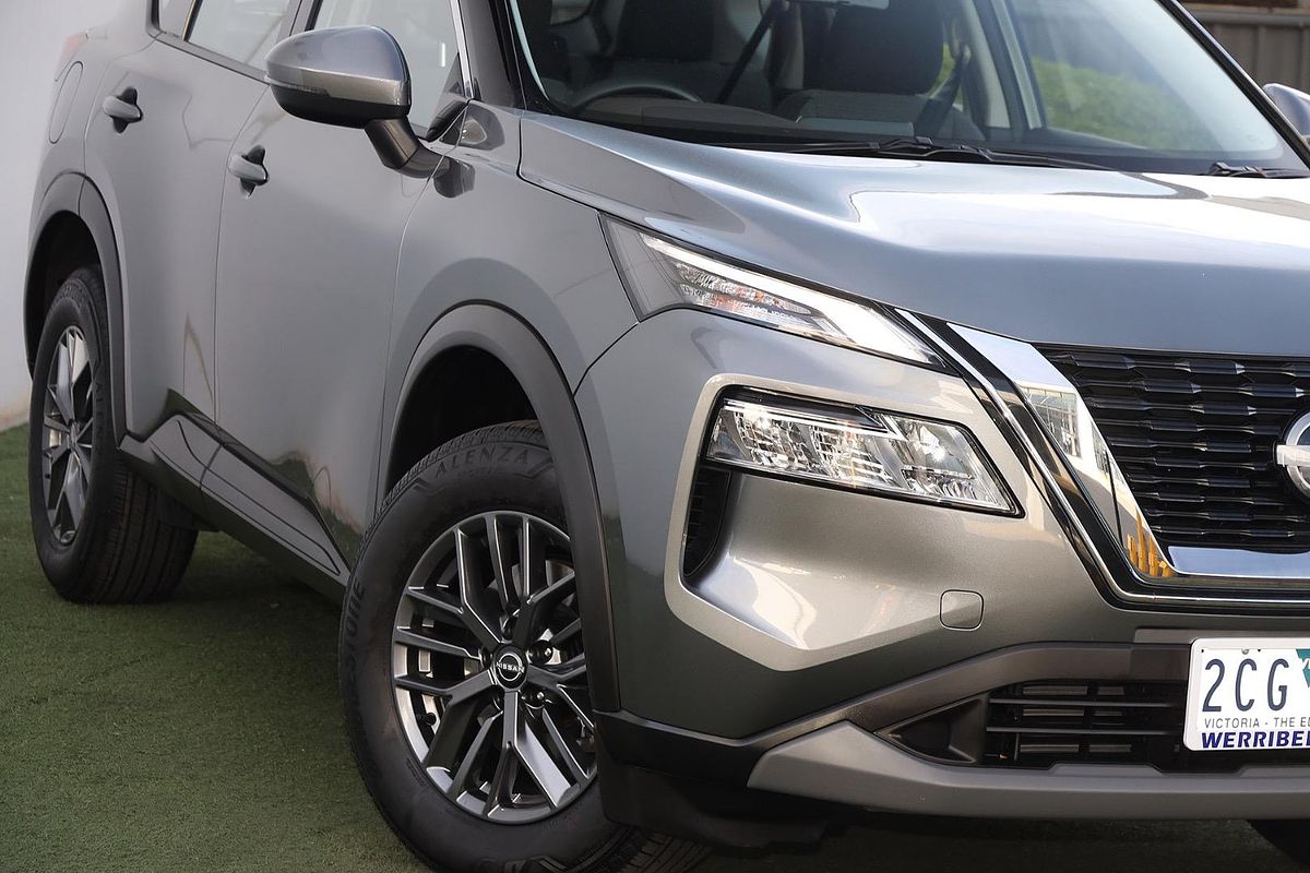 2025 Nissan X-TRAIL ST T33