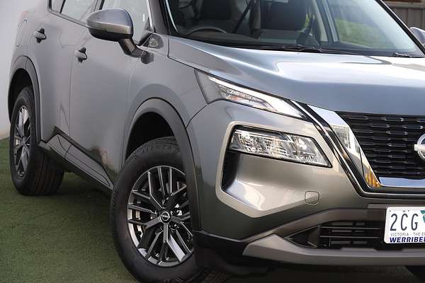 2025 Nissan X-TRAIL ST T33