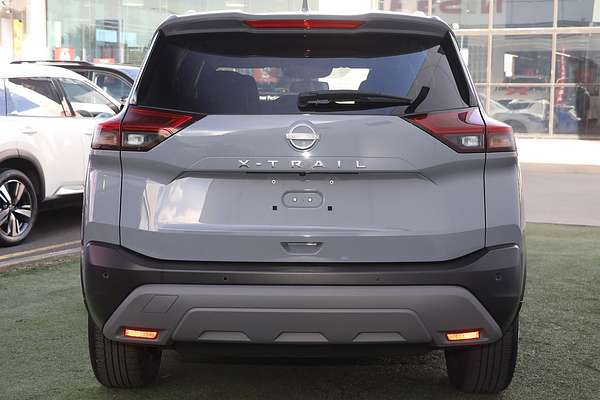 2024 Nissan X-TRAIL ST-L T33
