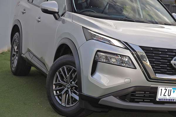 2024 Nissan X-TRAIL ST T33