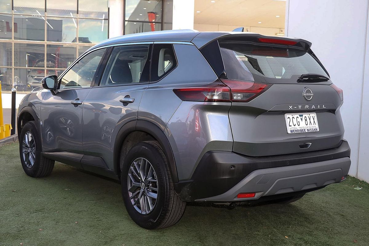 2025 Nissan X-TRAIL ST T33