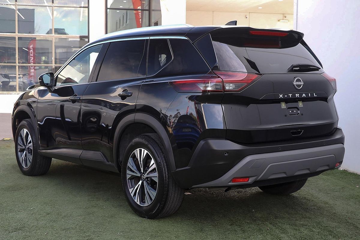 2025 Nissan X-TRAIL ST-L T33
