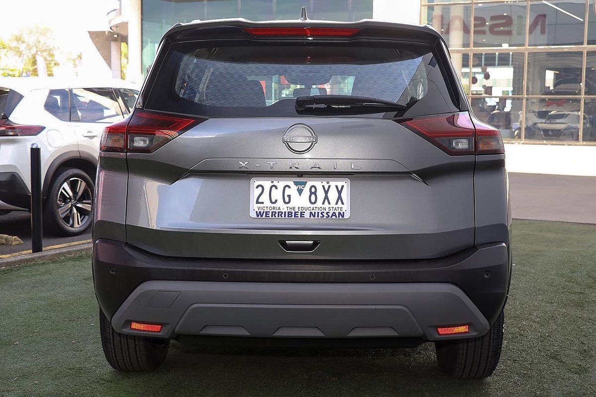 2025 Nissan X-TRAIL ST T33