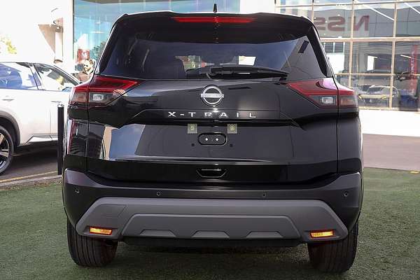 2025 Nissan X-TRAIL ST-L T33
