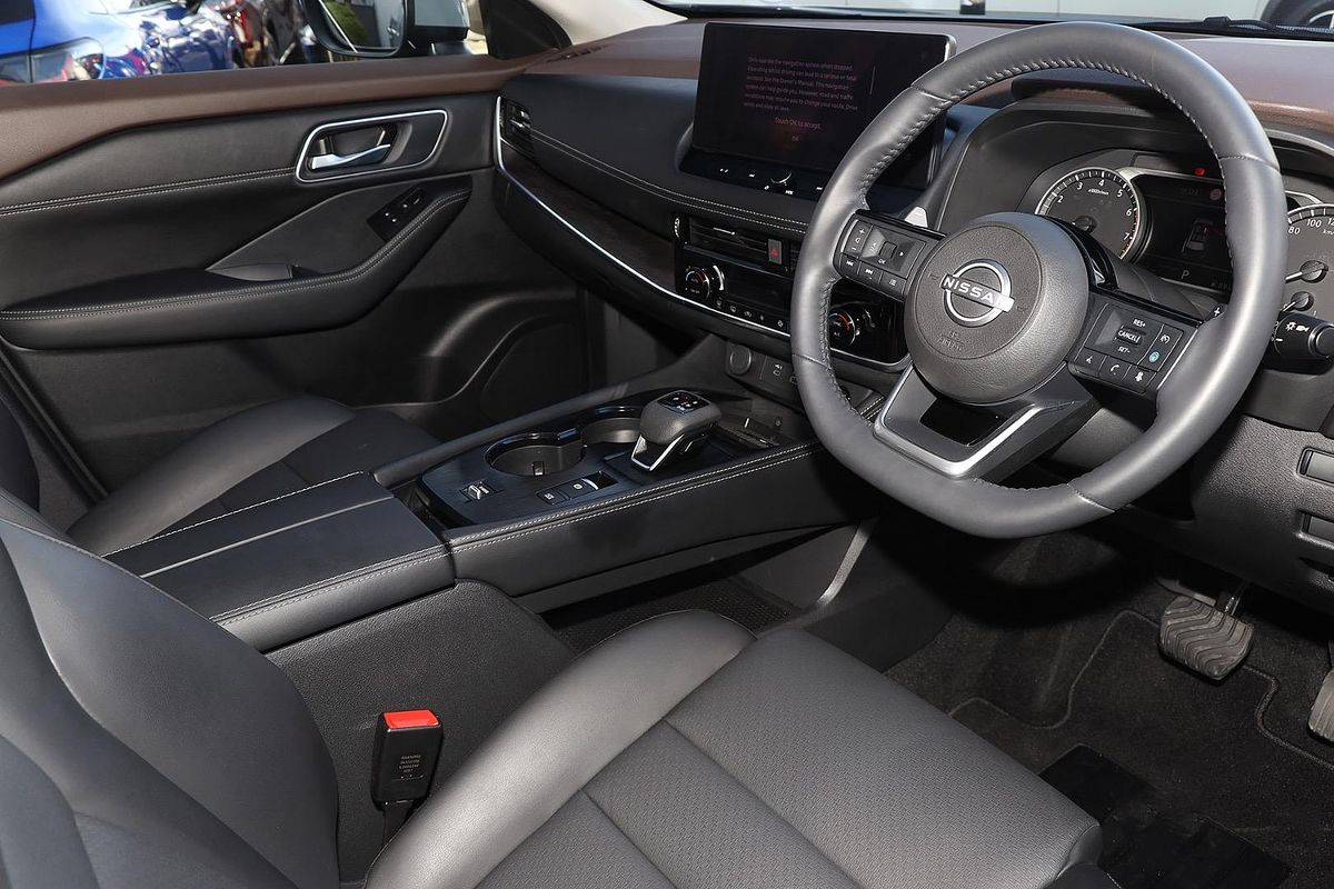 2024 Nissan X-TRAIL ST-L T33