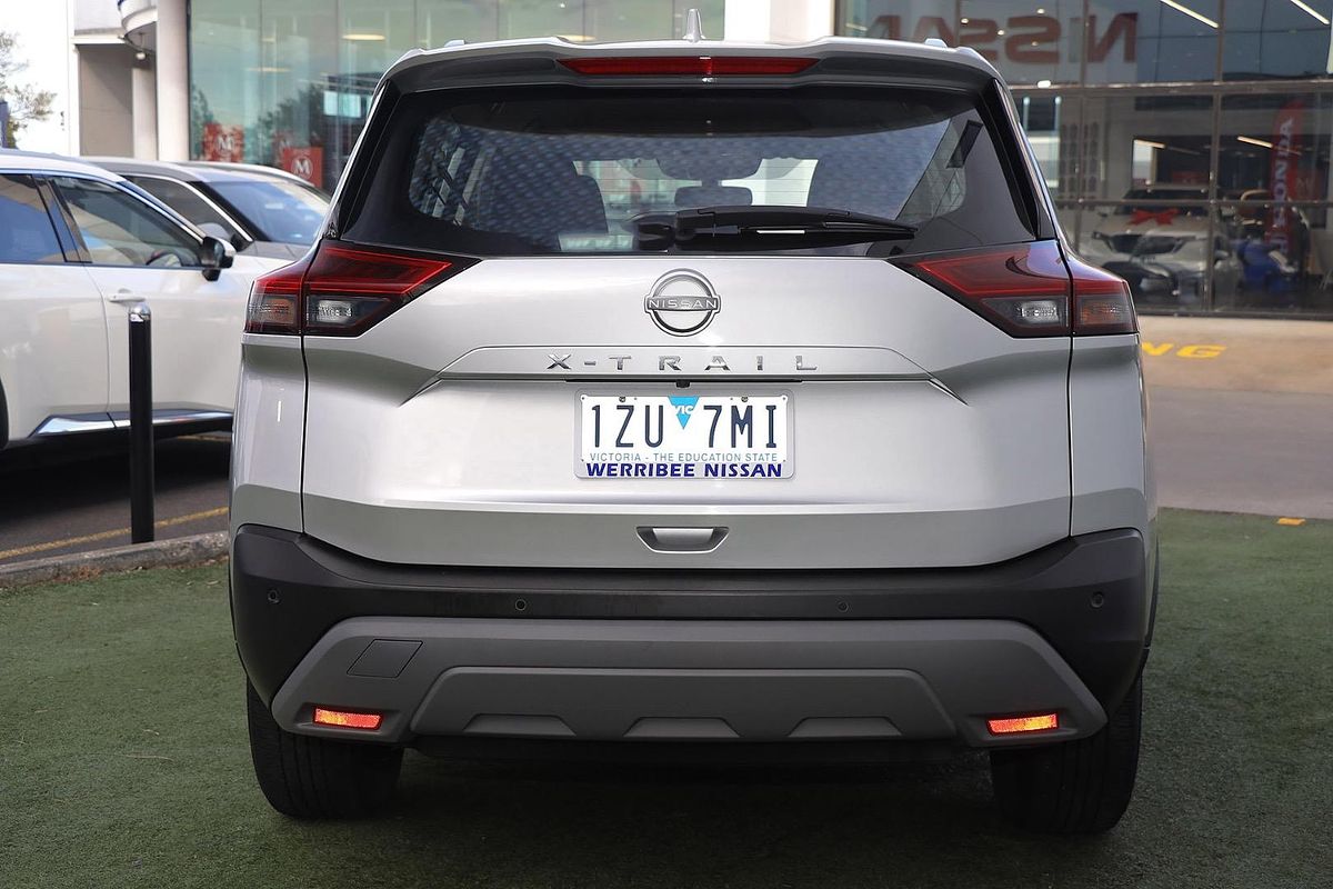 2024 Nissan X-TRAIL ST T33