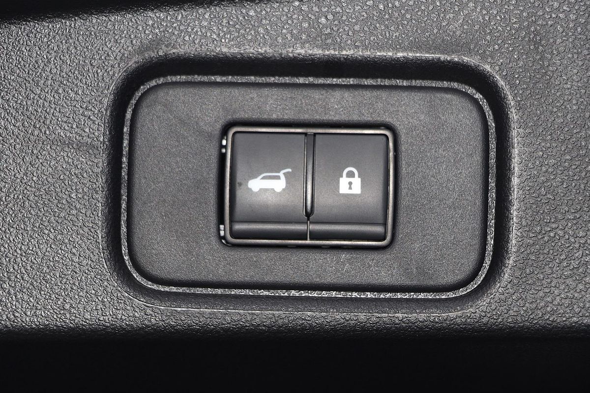 2024 Nissan Pathfinder Ti R53