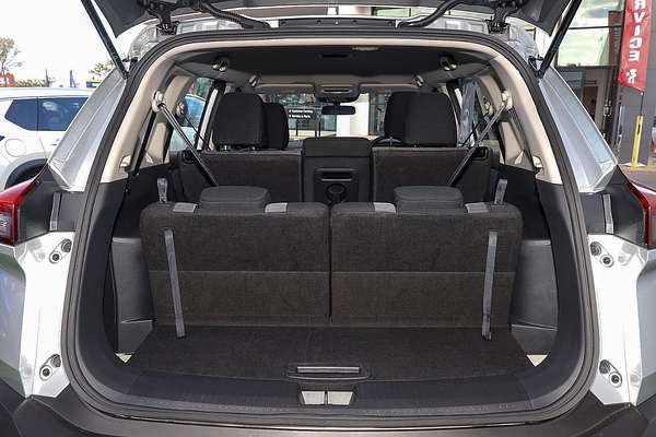 2024 Nissan X-TRAIL ST T33