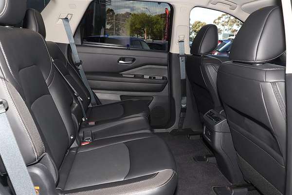 2024 Nissan Pathfinder Ti R53