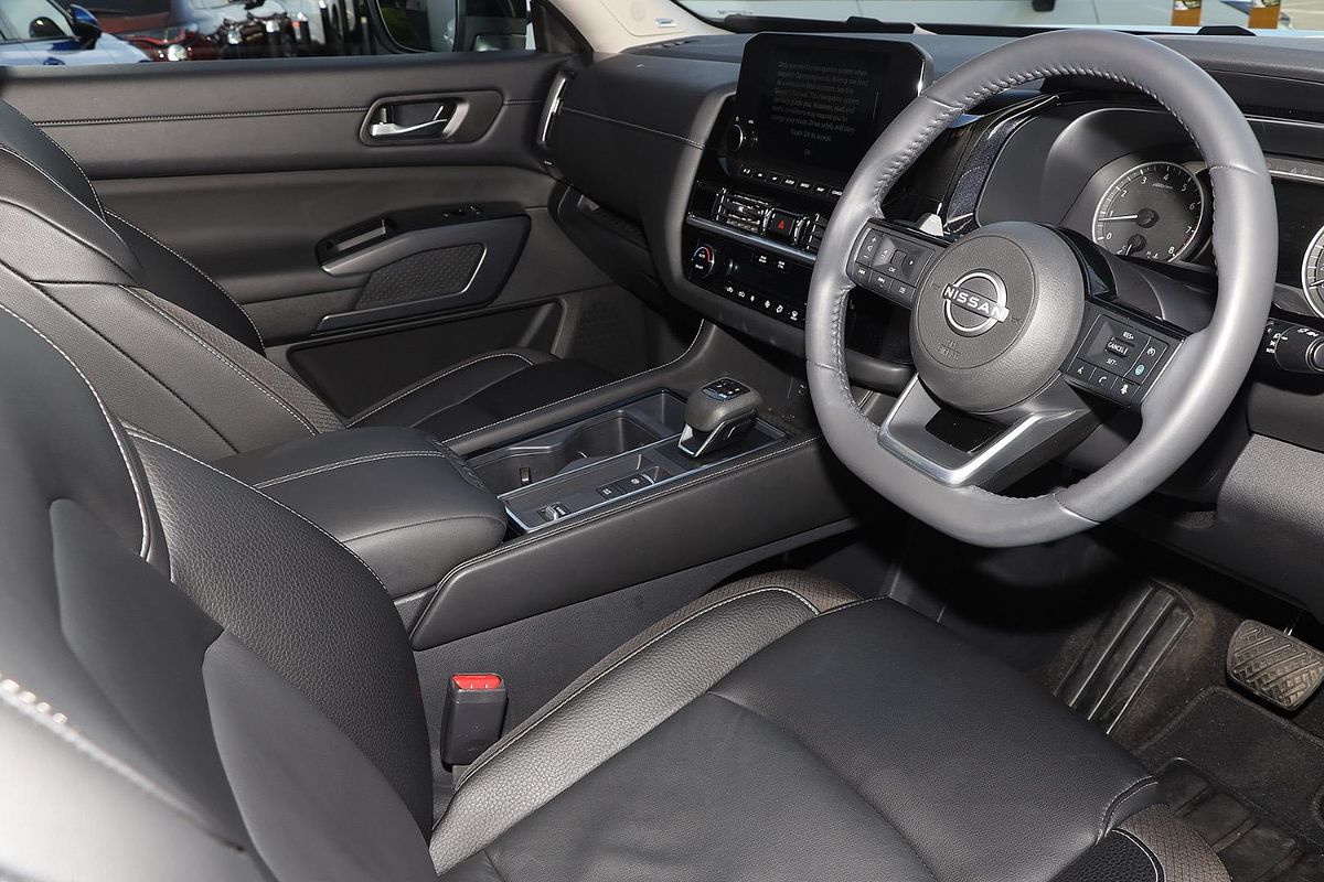 2024 Nissan Pathfinder Ti R53