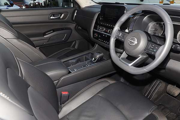 2024 Nissan Pathfinder Ti R53