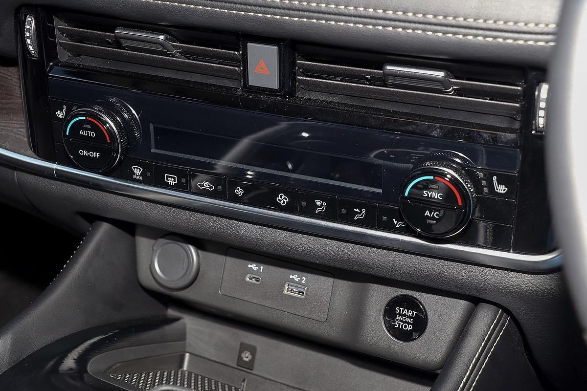 2024 Nissan X-TRAIL ST-L T33