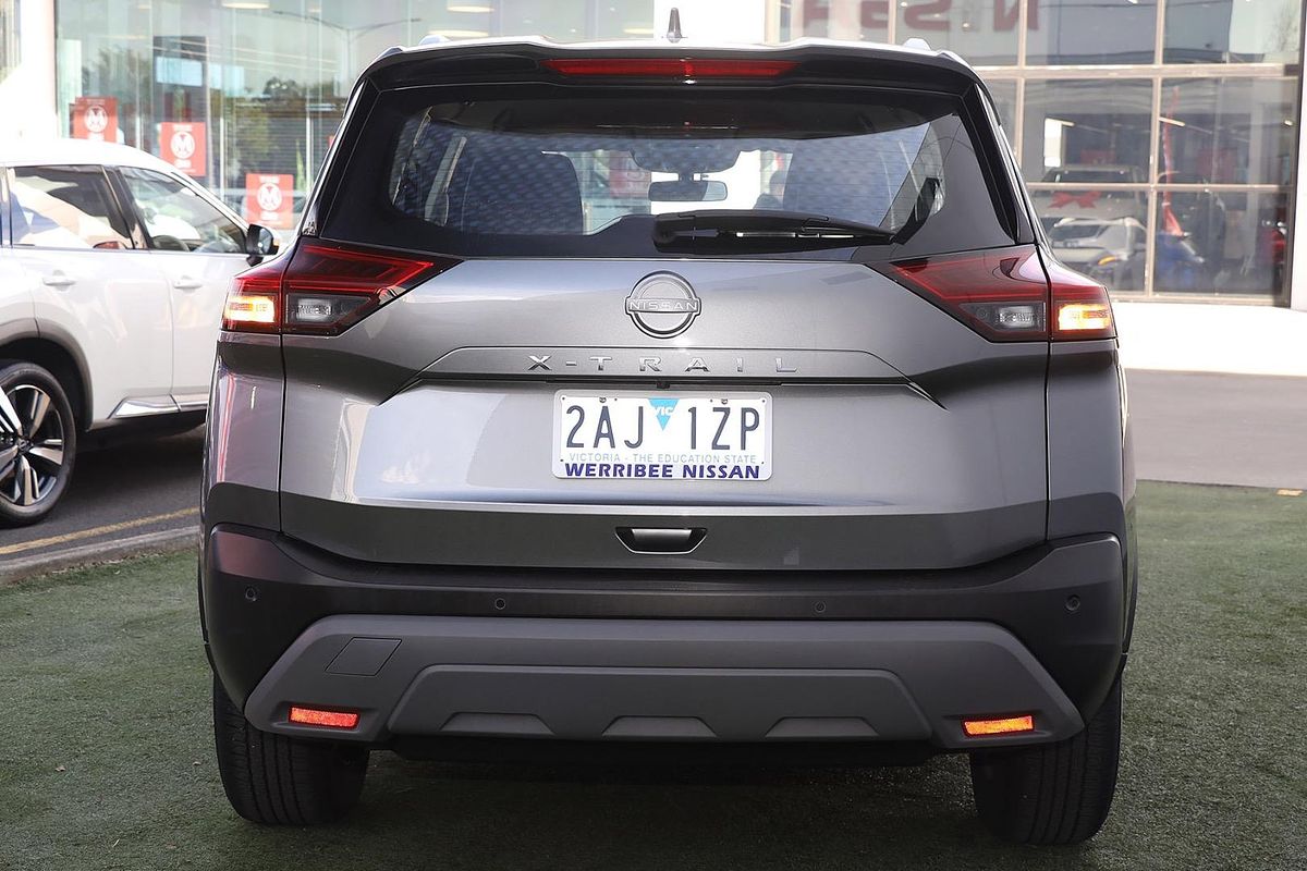2024 Nissan X-TRAIL ST T33