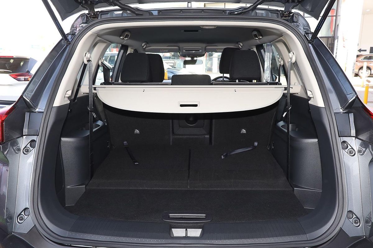 2024 Nissan X-TRAIL ST T33