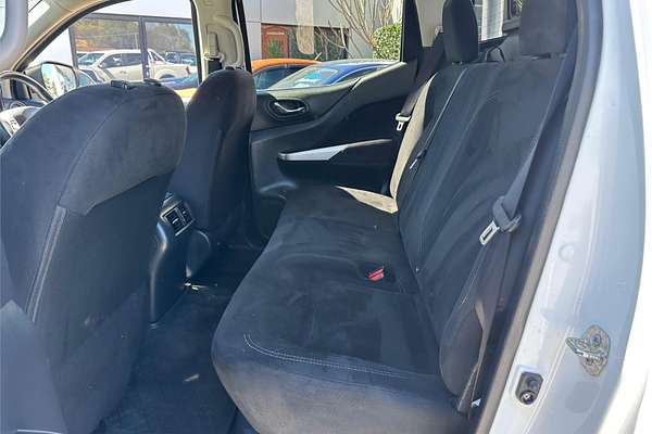 2019 Nissan Navara RX D23 Series 4 4X4