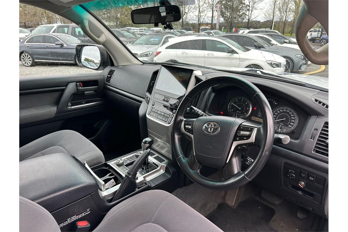 2016 Toyota Landcruiser GXL URJ202R